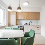 Marina Zoo Aparthotel 4*