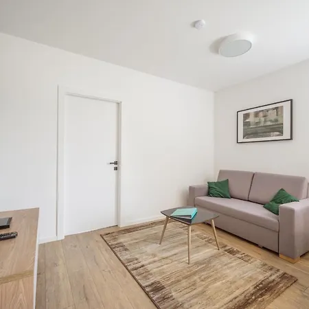 Apartmanhotel Marina Zoo 4*