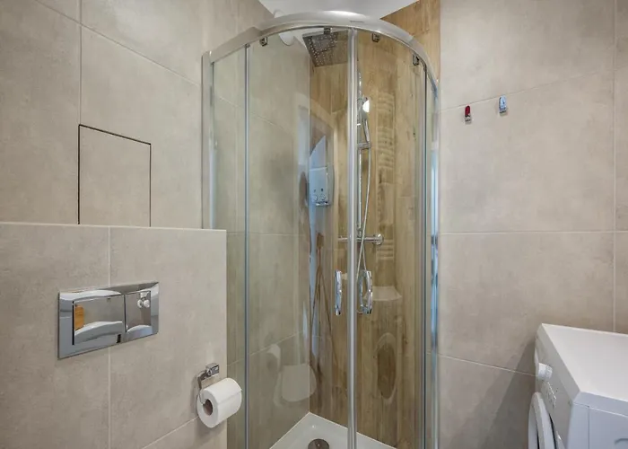 Apartmanhotel Marina Zoo 4*