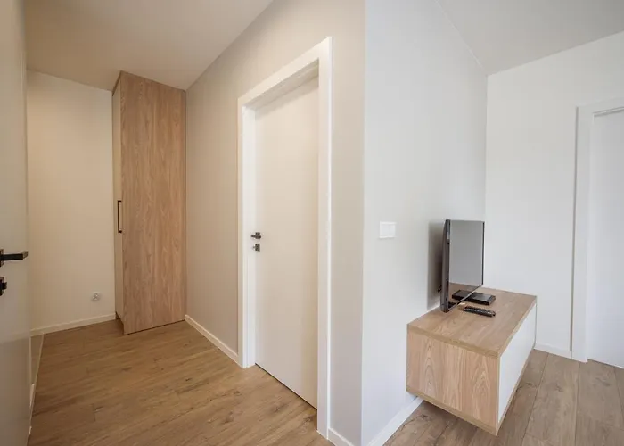 Marina Zoo アパートホテル